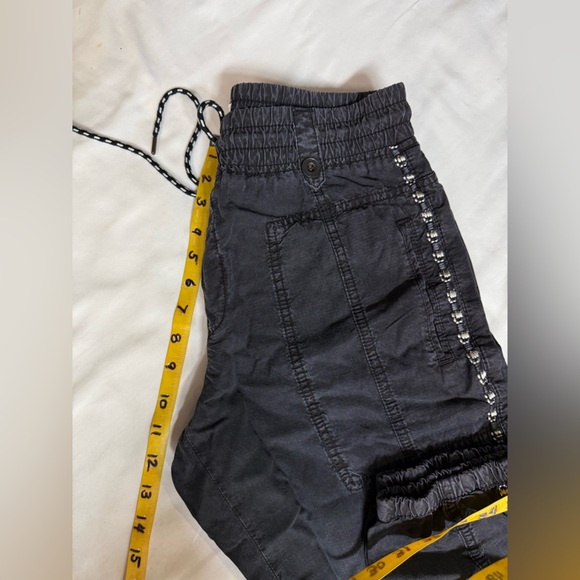 ANTHROPOLOGIE Black distressed BYRON joggers with embroidered side accent size M - Picture 14 of 14